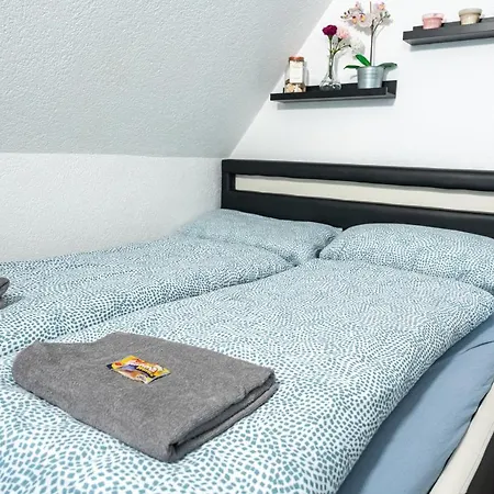 #1 Modernes Zimmer Mit Pool Und Garten Memmingen Exterior photo